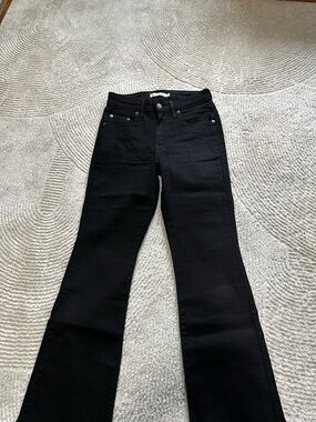Levi’s, high rise, black, stretch, like new